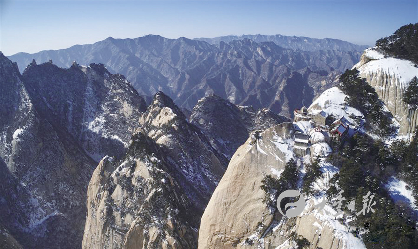 1月31日拍摄的华山南峰(无人机航拍.