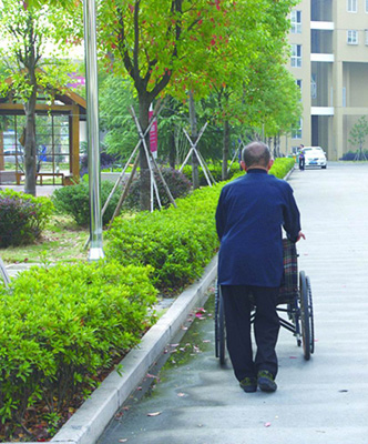 "1 1"助老行动关爱居家单身老人