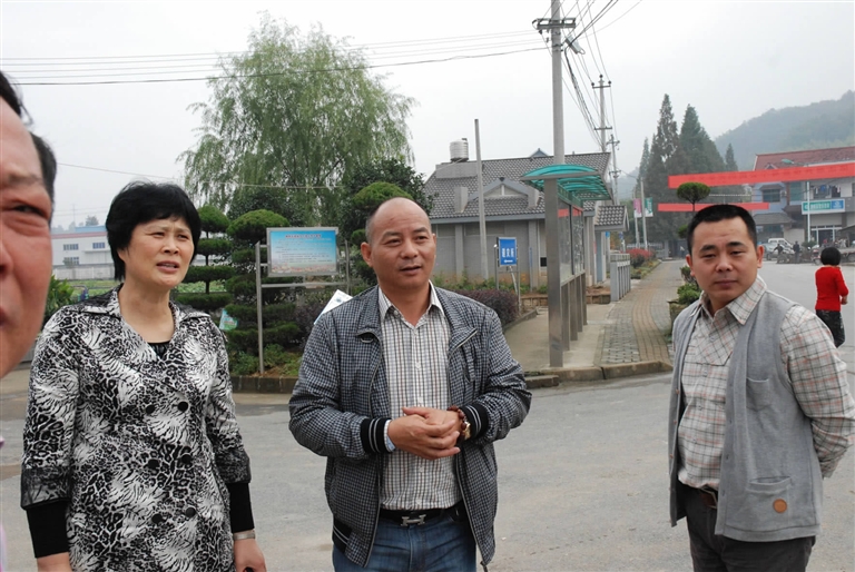 家园,建创业乐园致富"山村,通过这次精品村的创建,杨岱村新农村建设