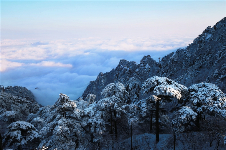 雾锁雪山雪树银花高山流云大山恋歌苍松傲雪