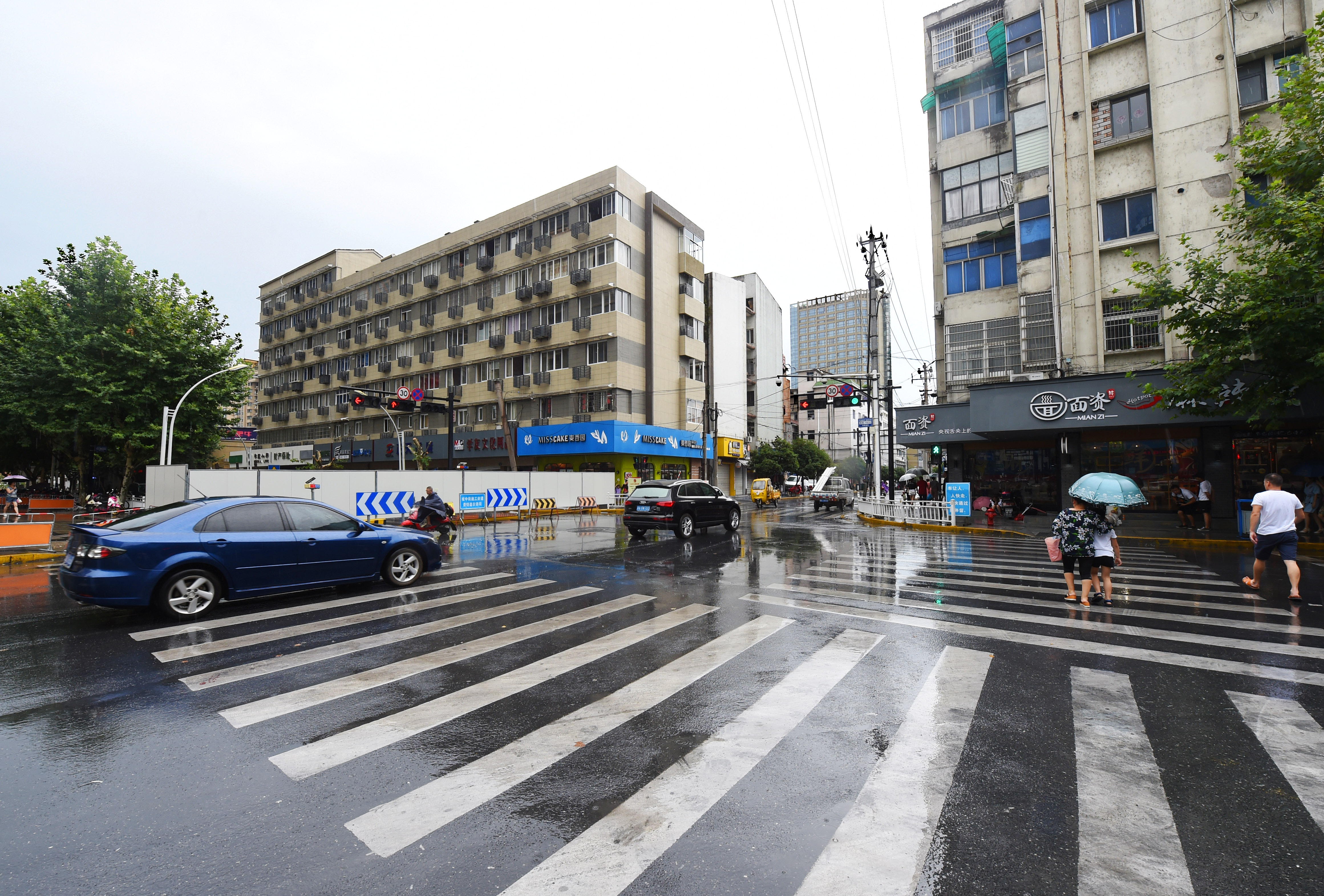 城中街道路开始改造将于9月初完工-今日临安