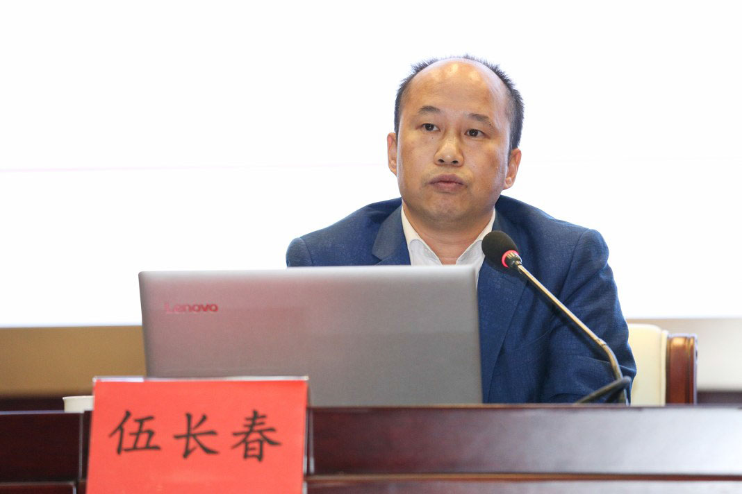 伍长春 伍长春,上海善达投资管理有限公司董事长,江苏省基金业协会副