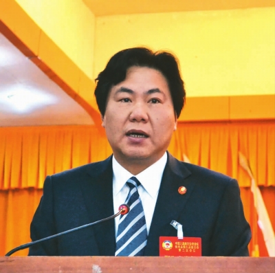 大会会场阅读量:344本文字数:3274李军等县领导应邀出席汤传信作