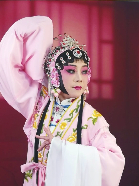 闹元宵"戏曲晚会即将举行,这台市民瞩目的文艺晚会,又有哪些新亮点呢?