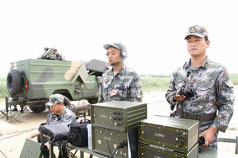 射阳靶场练精兵一剑出鞘震九霄