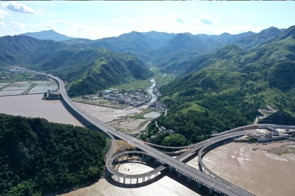 甬台温高速公路复线苍南段工程集中竣工项目此次集中开竣工项目共51个