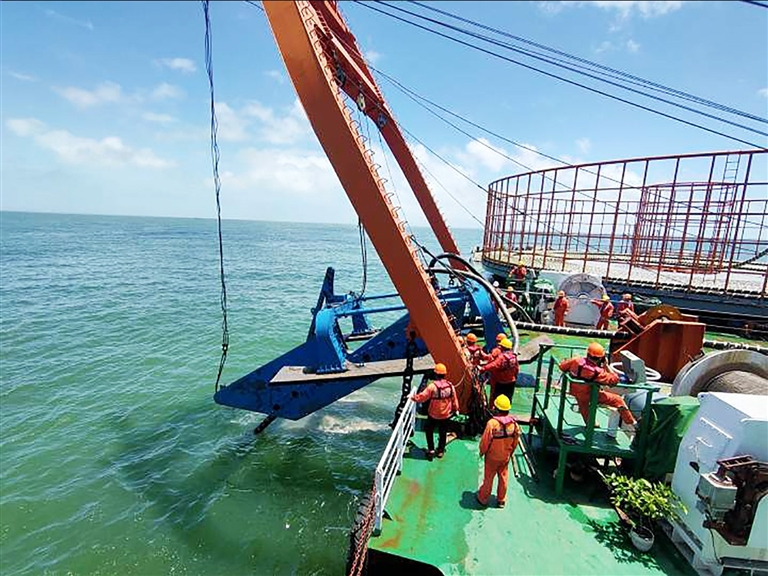 华能苍南4号完成海底电缆敷设