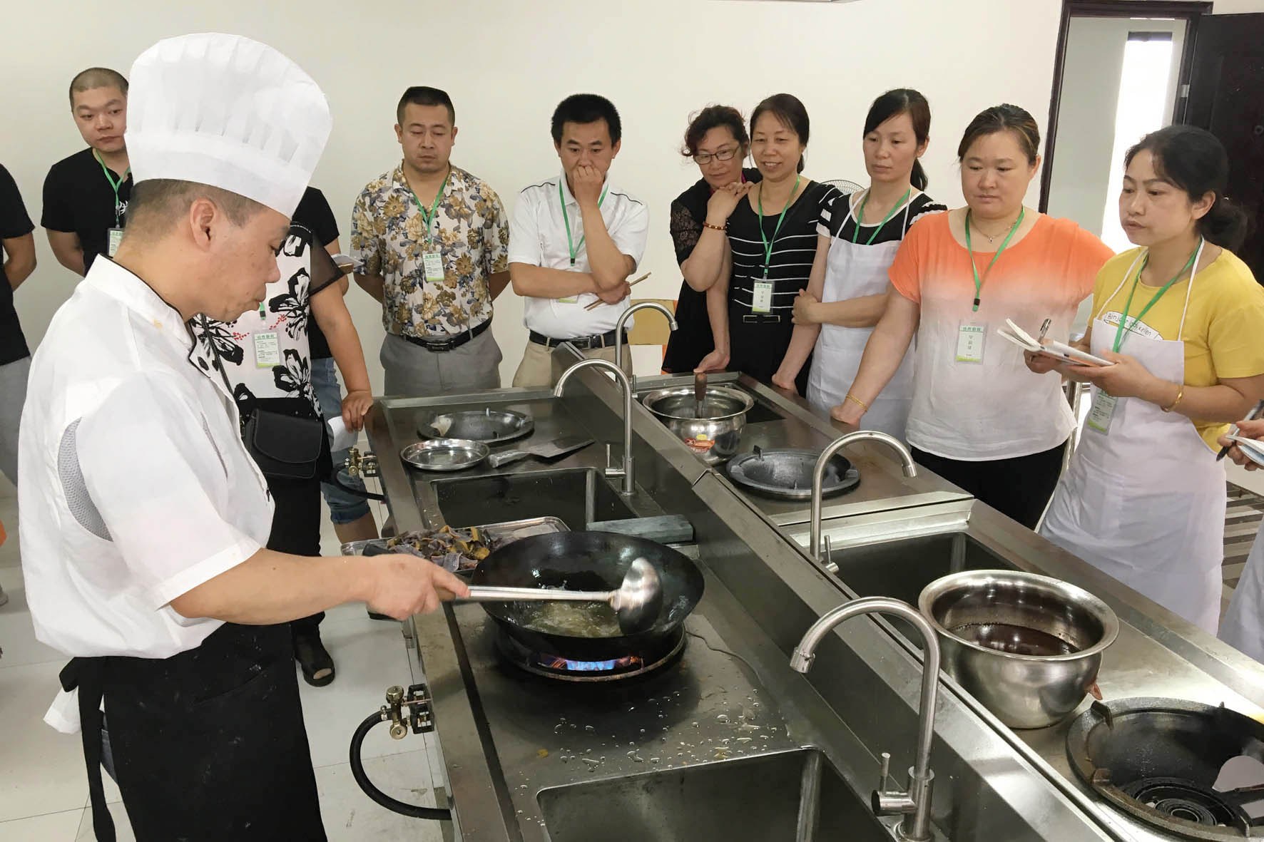 分期分批 长期定点 厨师培训促进就业创业