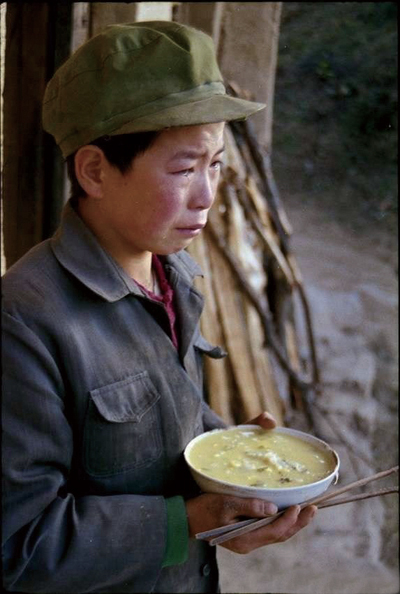 安排明年的财政预算的各地两会之前,不能忘记,中国还有4007万贫困农民