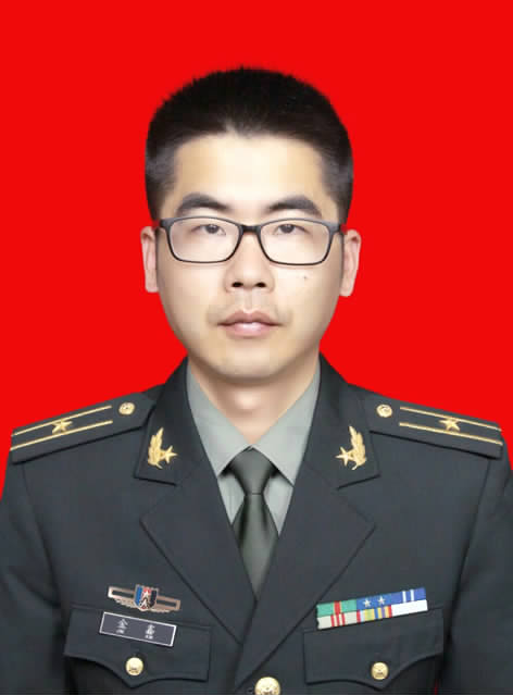黄军,四级军士长,梅城镇利群村入伍,2016年12月被73011部队干休所记三