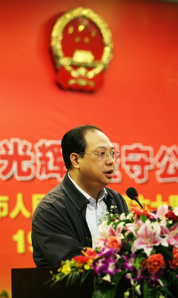 市人民法院代院长毛煜焕致辞杭州中院院长翁钢粮讲话会议现场庄重不乏