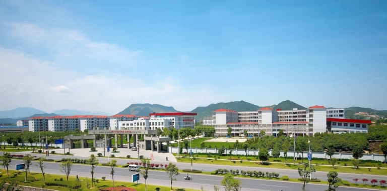 把幸福还给每一个学生