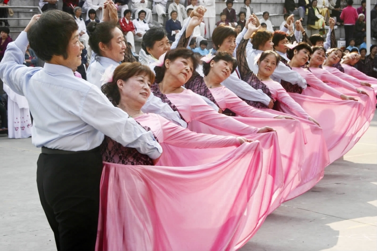 交谊舞《今夜无眠》花绢秧歌第四套健身球操花棍操葵花操舞太极扇,刀