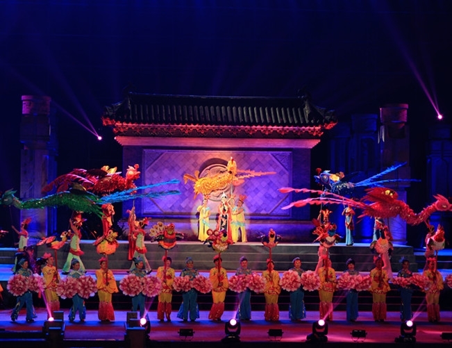 在浙江卫视5套播出,我市太阳镇太阳村的《五凤朝阳》登上该春晚舞台