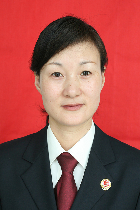 张晓颖,女,31岁,中共党员,硕士研究生学历,现任临安市人民法院民事