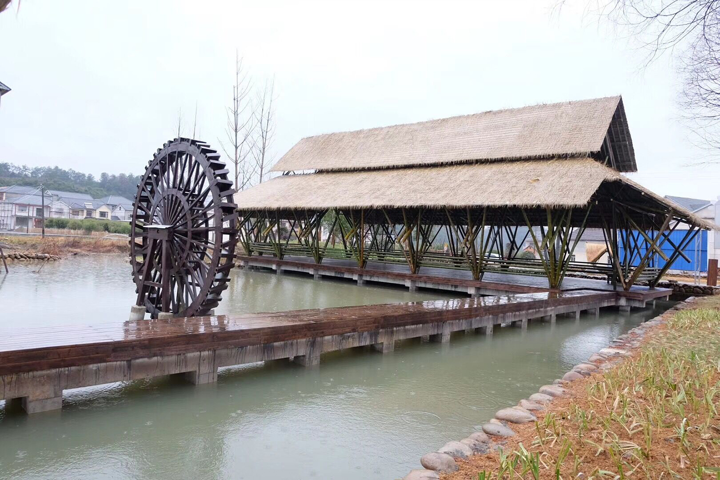 村落景区乡村大舞台节点村落景区酒坊节点"太阳公社"远近闻名,为它