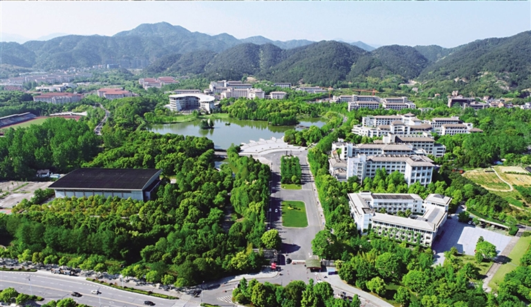 生态优势 绿色校园