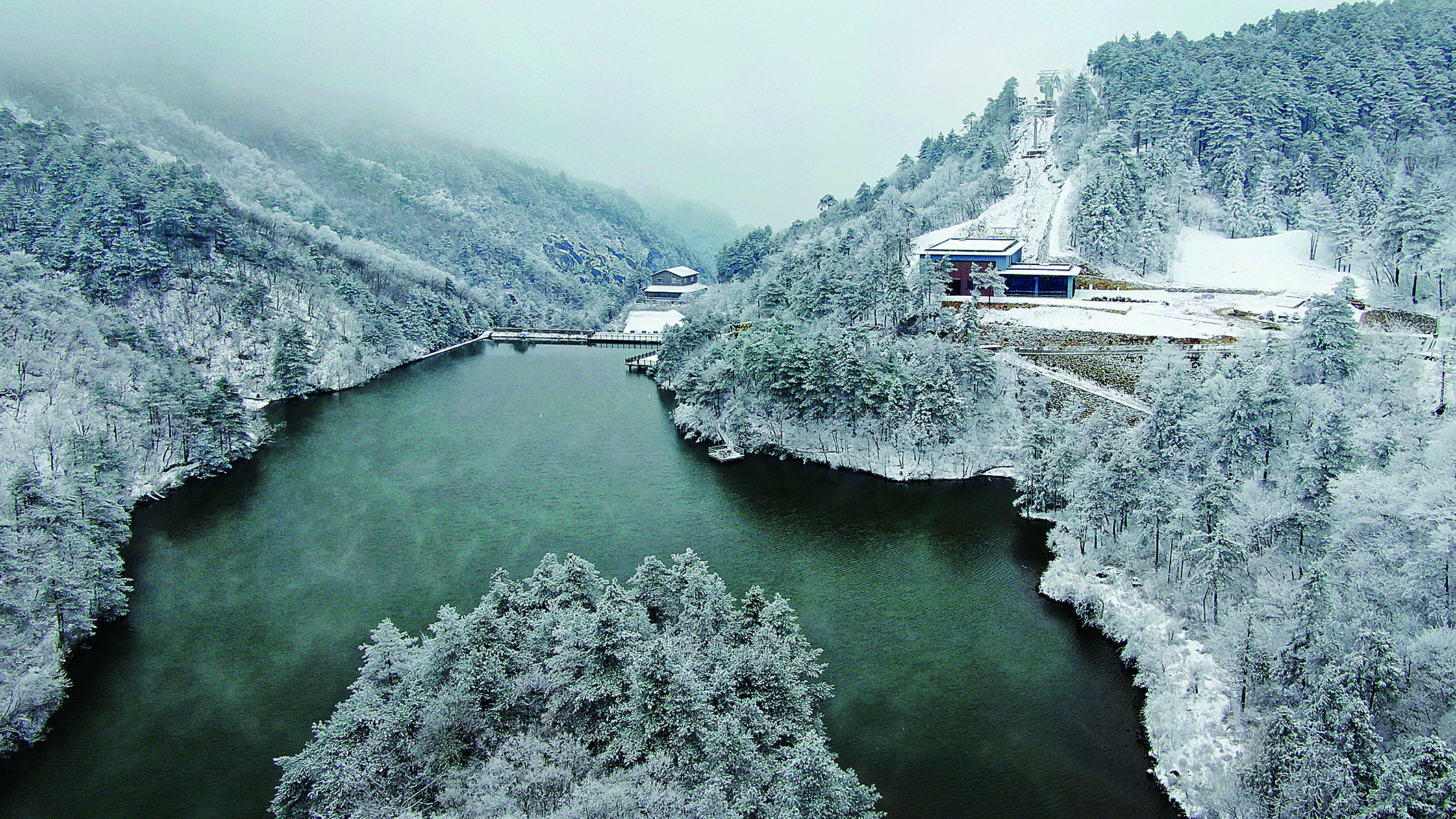 见习记者胡建强摄于清凉峰镇大明山风景区 阅读量:1054