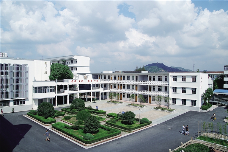 拓宽学生成长之桥