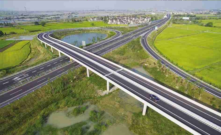 填补了我市到常州没有高速公路直达的空白,真正形成了溧阳"一小时都市