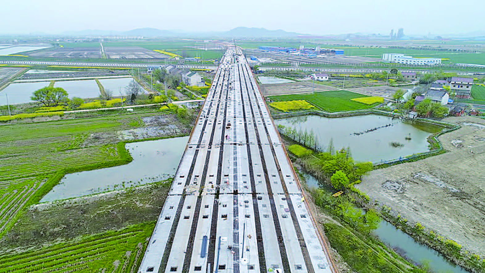 溧高高速芜申运河大桥完成架梁