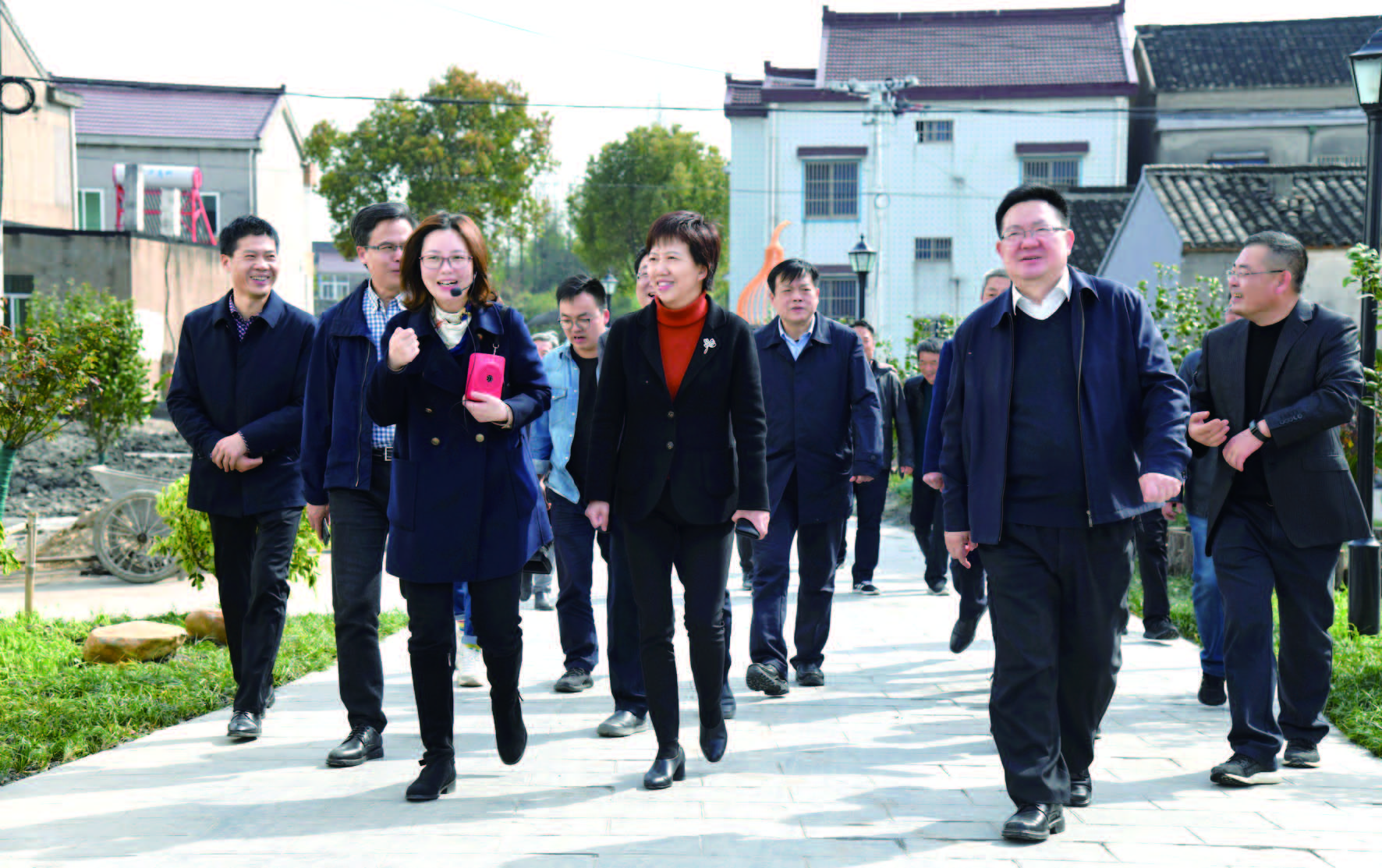 (沈亚萍)3月23日,常州市副市长许峥带领相关部门负责人来溧,调研美丽