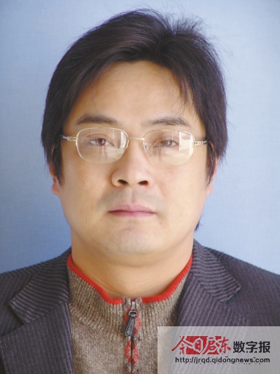 大江中学吴春华同志简介