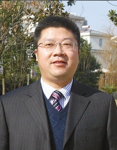 商建明重点重抓实现新跨越